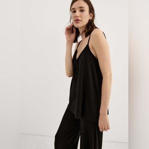 EUC Hatch Luxe Nursing Lounge Set Black Size Sm